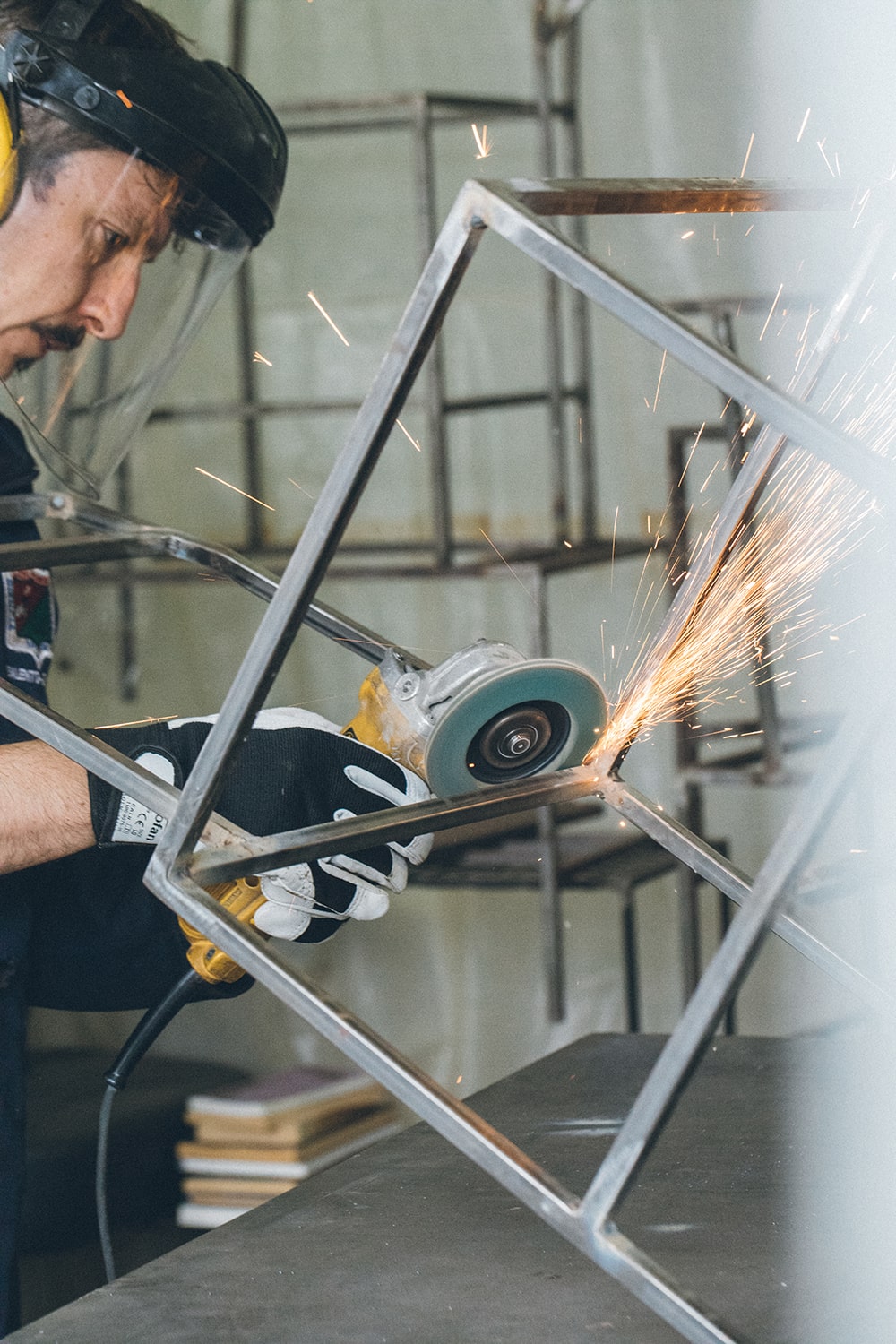 silla metálica de la marca Fino